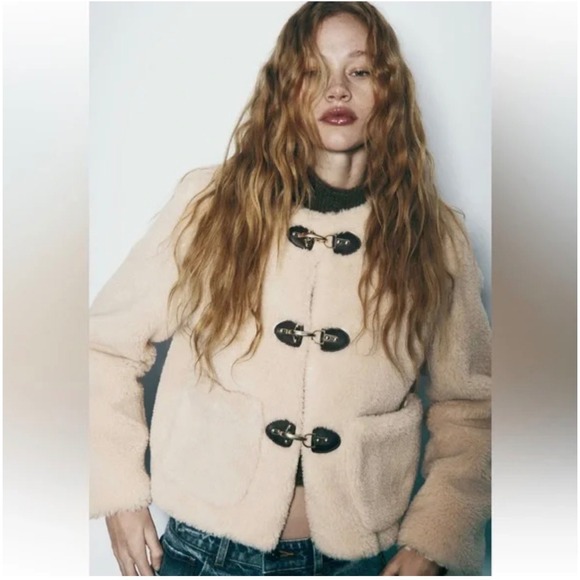 Zara Faux Fur Jacket Cream Ecru Cropped Toggle Coat 6318/266/712 Womens XS NEW - Picture 4 of 8